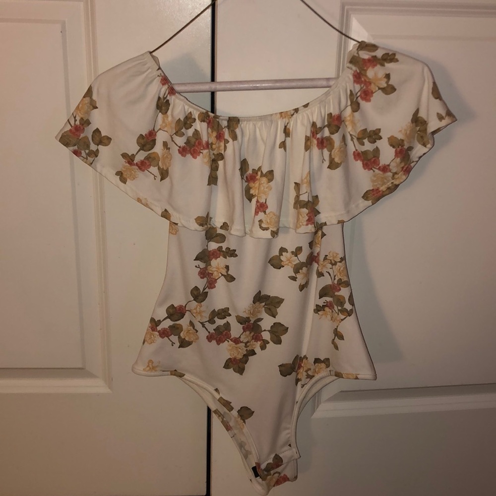 Floral top